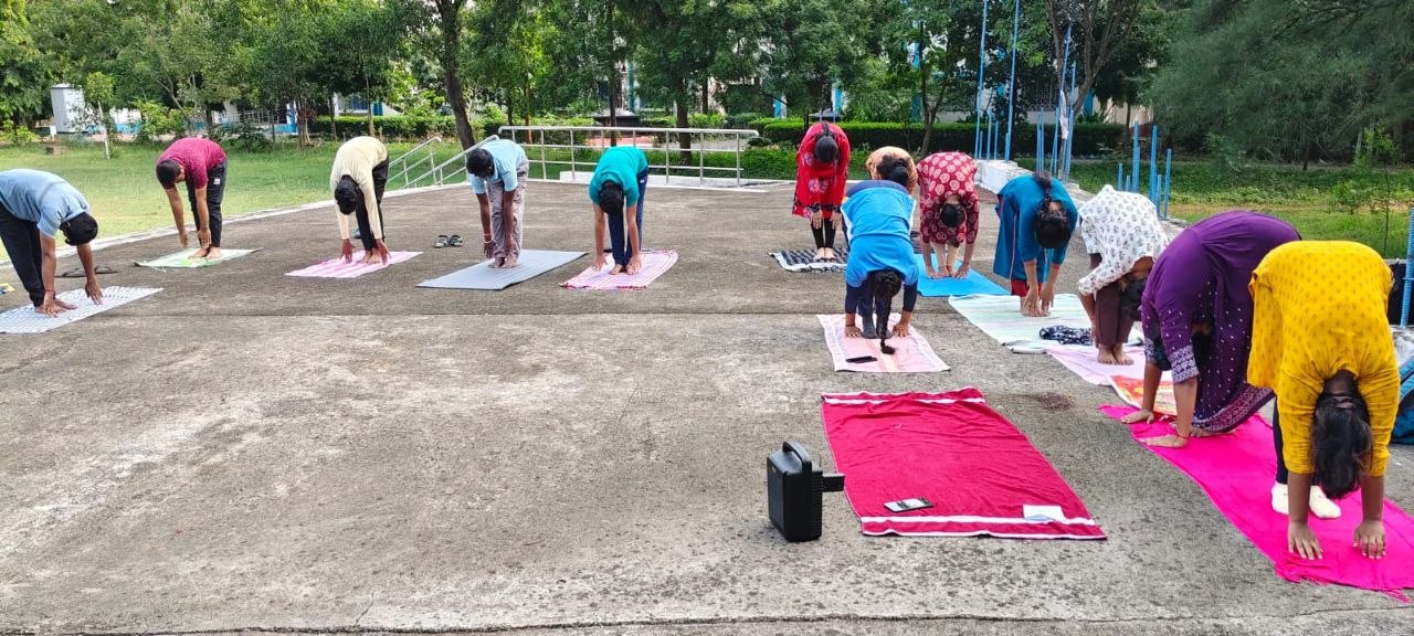 Worldyogaday (2)